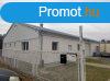 Kiad 400 m2-es raktr/mhely Szolnokon, az Abonyi ton