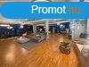 Elad 730m2-es Bemutatterem, Szeged