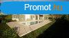 j pts, 108 m2-es CSALDI HZ Luxus Villaparkban Csersze