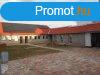 Modern, energiatakarkos s kertkapcsolatos j laks elad P
