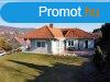 Telkiben 216 m2-es, 4 szobs csaldi hz 1203 m2 telken elad